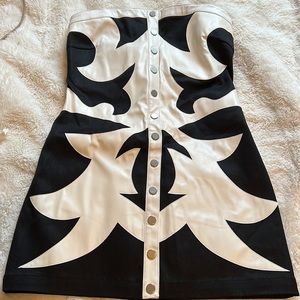 Elegant Black and White Strapless Dress